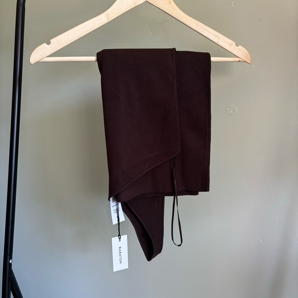 **IN MOCHA** BABATON ASPIRATION DRESS, Size M - Picture 9 of 9